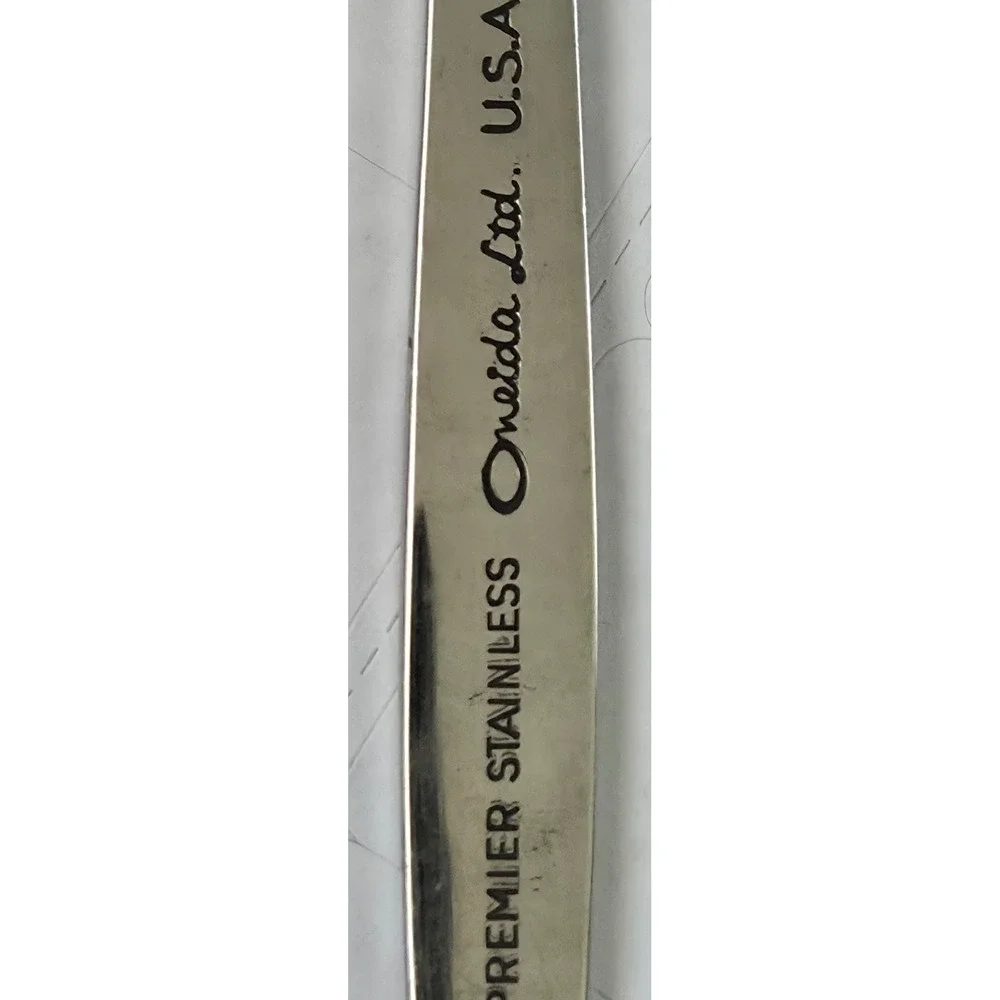 Wm A Rogers Premier Stainless Oneida Petal‎ Pattern Sugar Shell Spoon USA Made